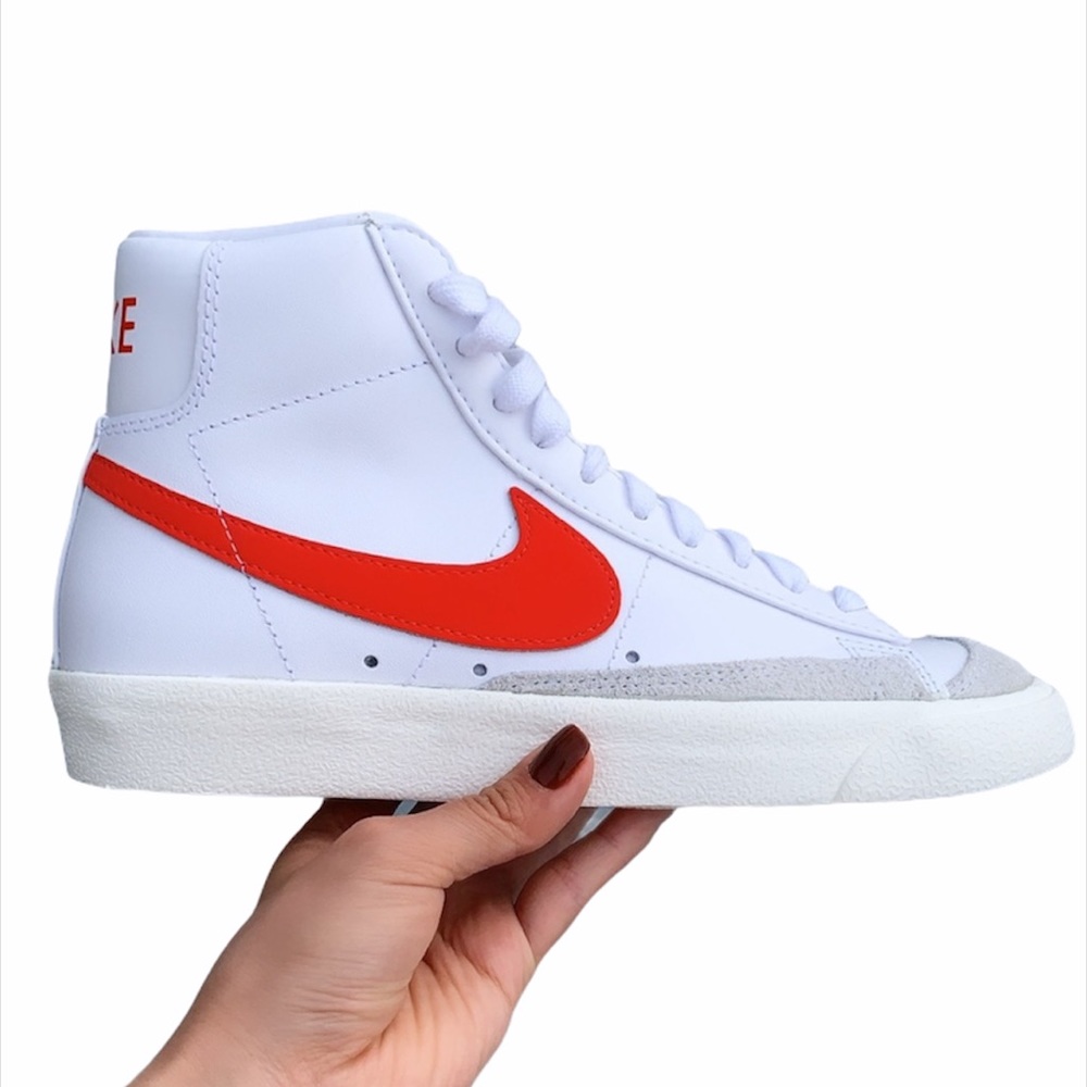 Women’s Blazer Mid ‘77